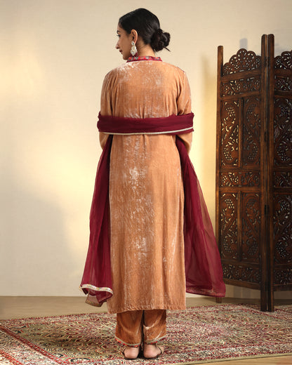 Zareen Kurta Set