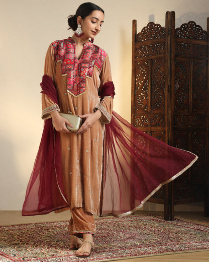 Zareen Kurta Set